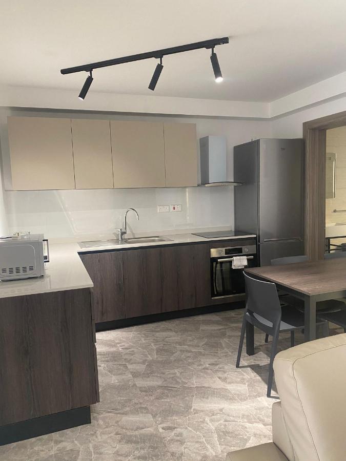 Apartamento Sir William Strand Gzira Exterior foto