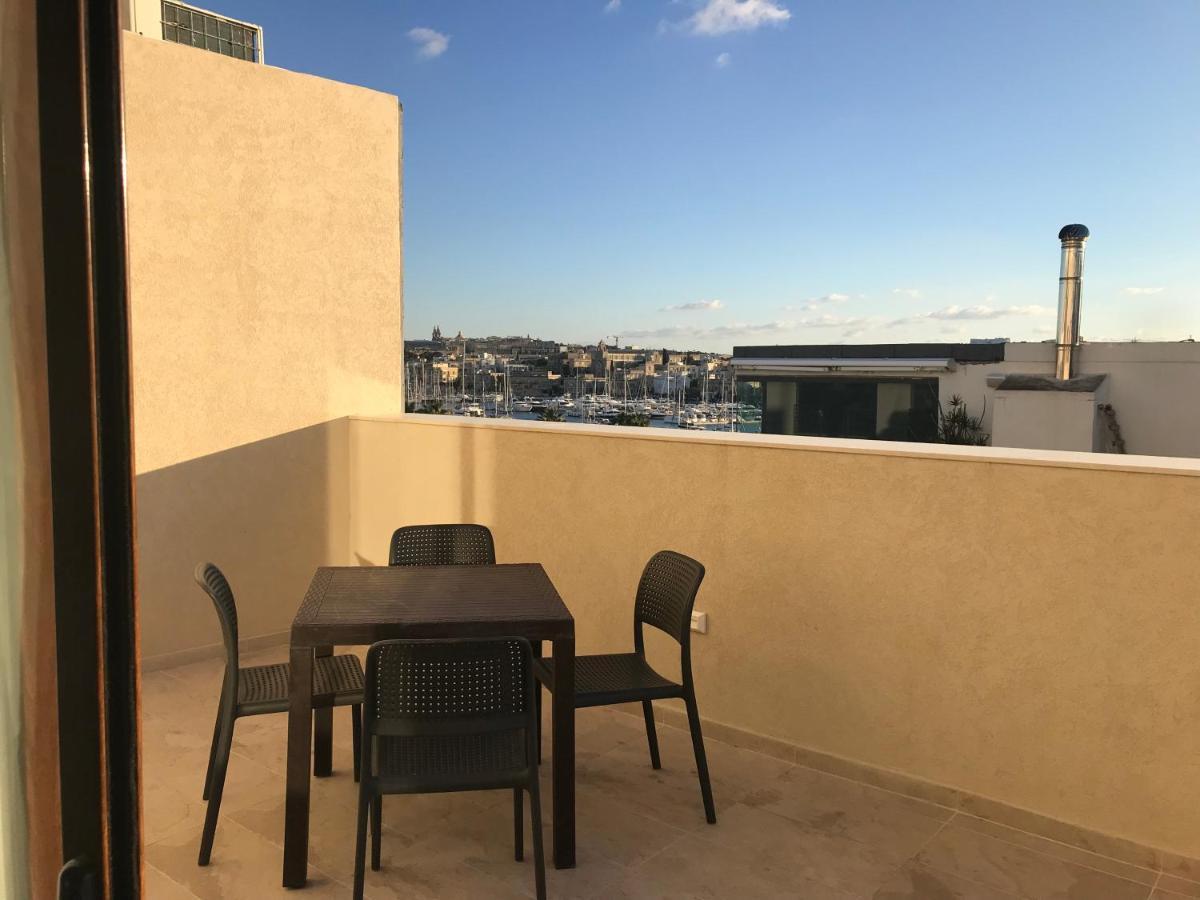 Apartamento Sir William Strand Gzira Exterior foto